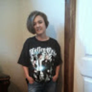 Meet your Posher, Dee